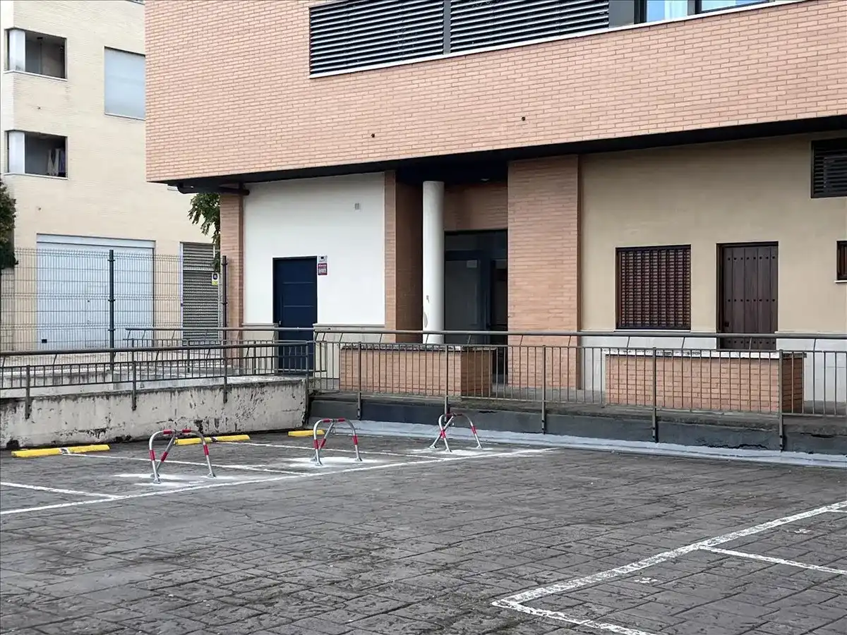 Parcheggio in vendita a Calle Julián Fernández Ollero, imagen 9