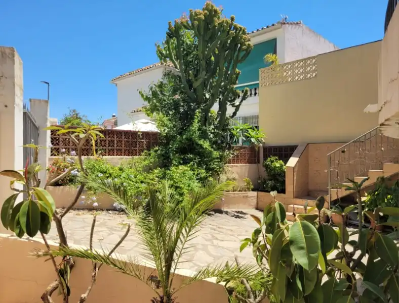 Jardín de Piso en venta en Marbella con Aire acondicionado, Calefacción y Terraza