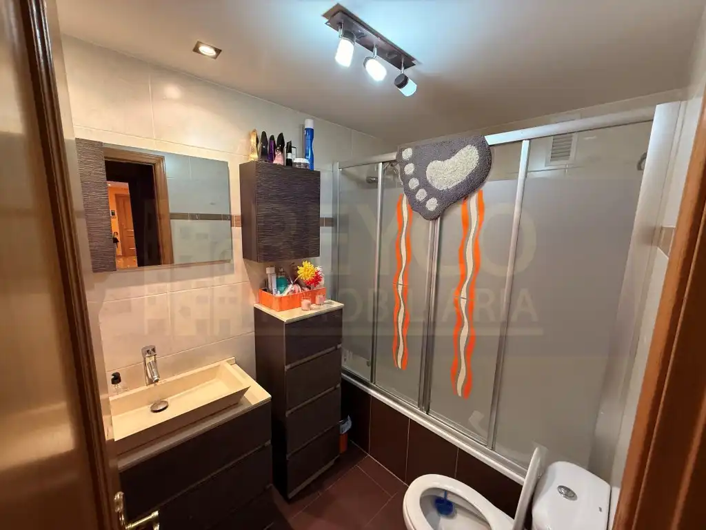 Baño de Apartamento en venta en Villamediana de Iregua con Aire acondicionado