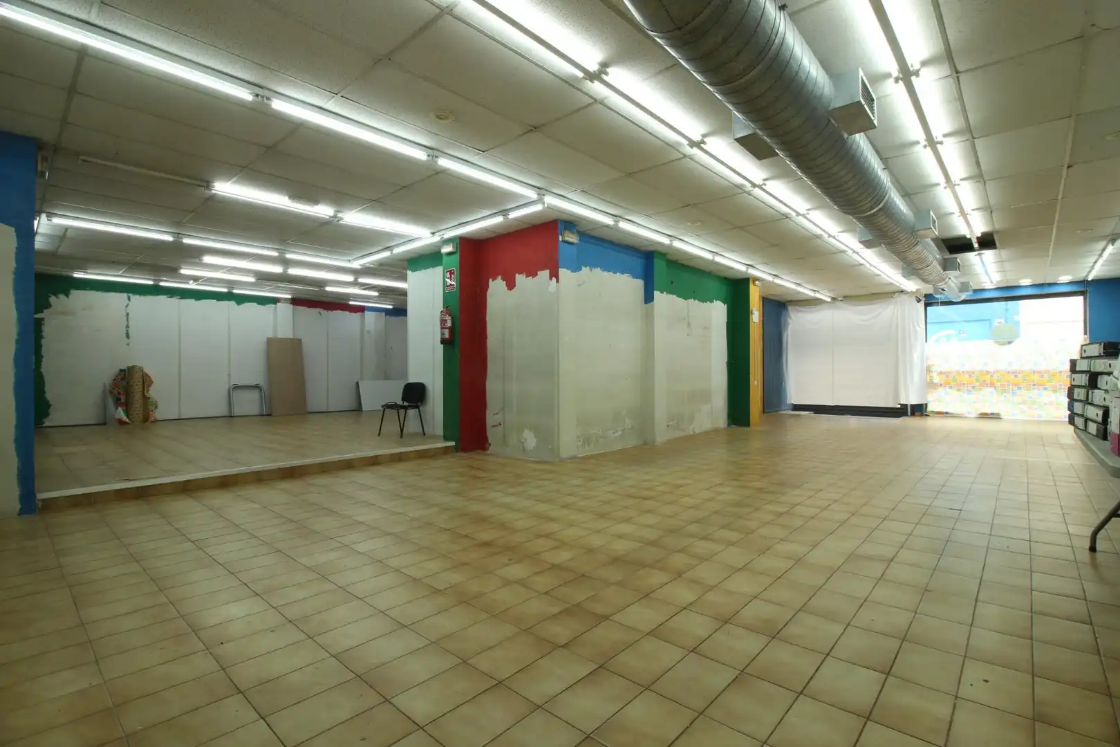 Local comercial en venda a Centre Vila, imagen 9