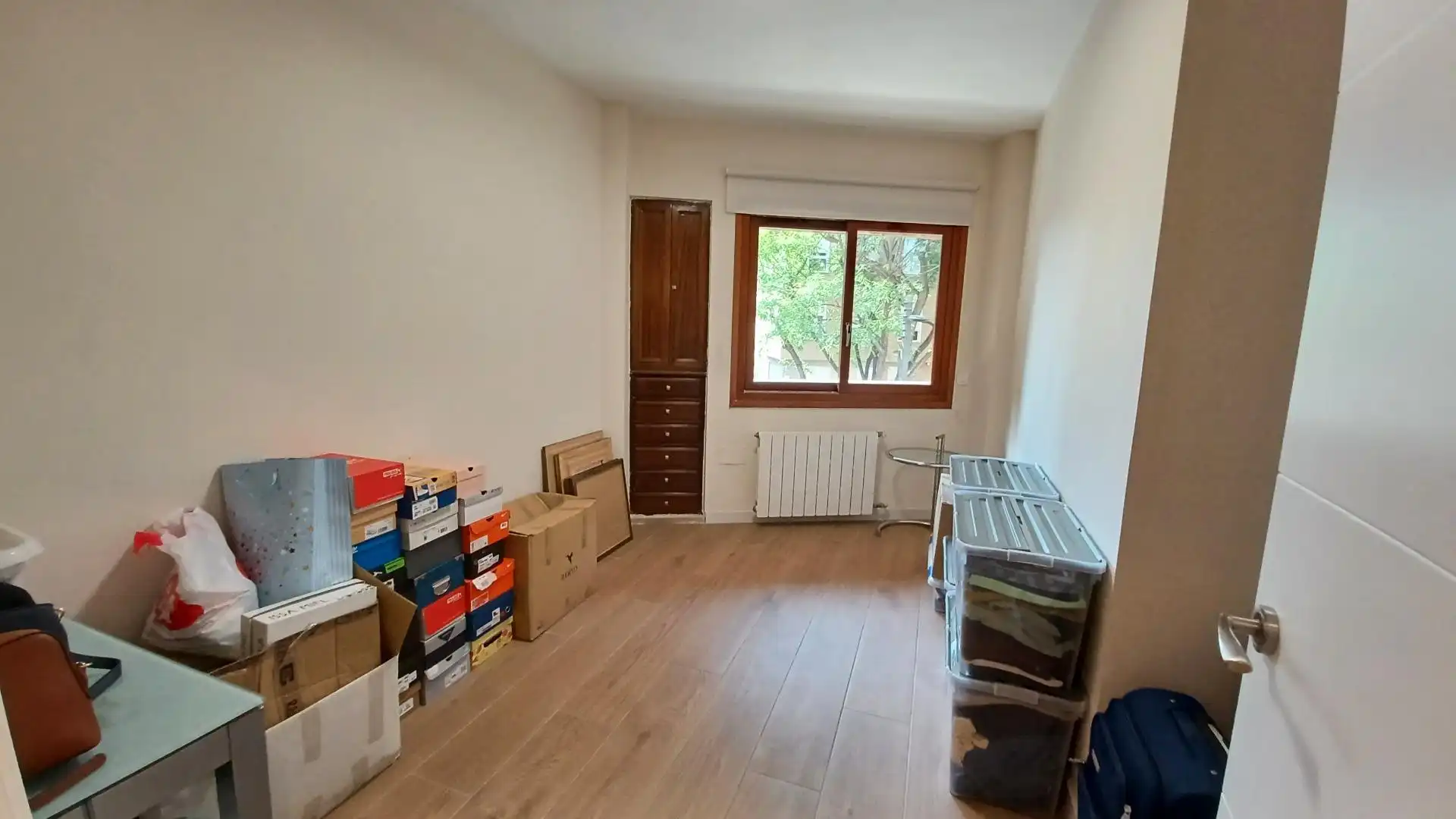Habitación de Piso en venta en Torrent con Balcón