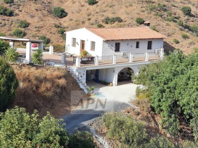 Finca rústica en Venta en Álora