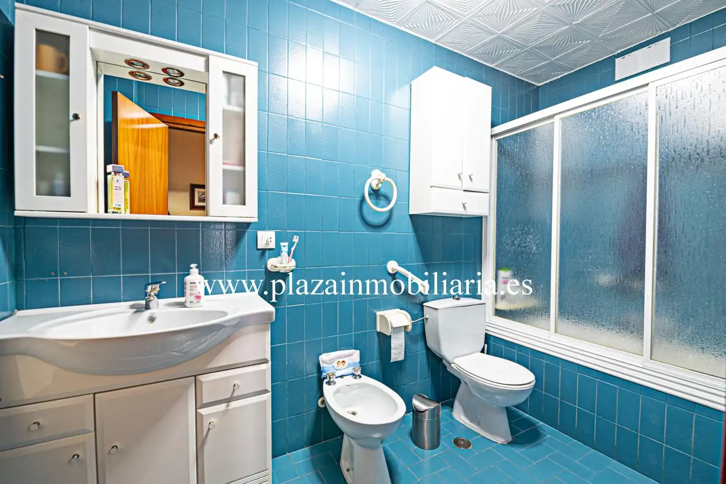 Baño de Piso en venta en Lucena con Aire acondicionado, Terraza y Trastero