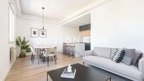 Living room of Flat for sale in  Madrid Capital  with Air Conditioner and Furnished