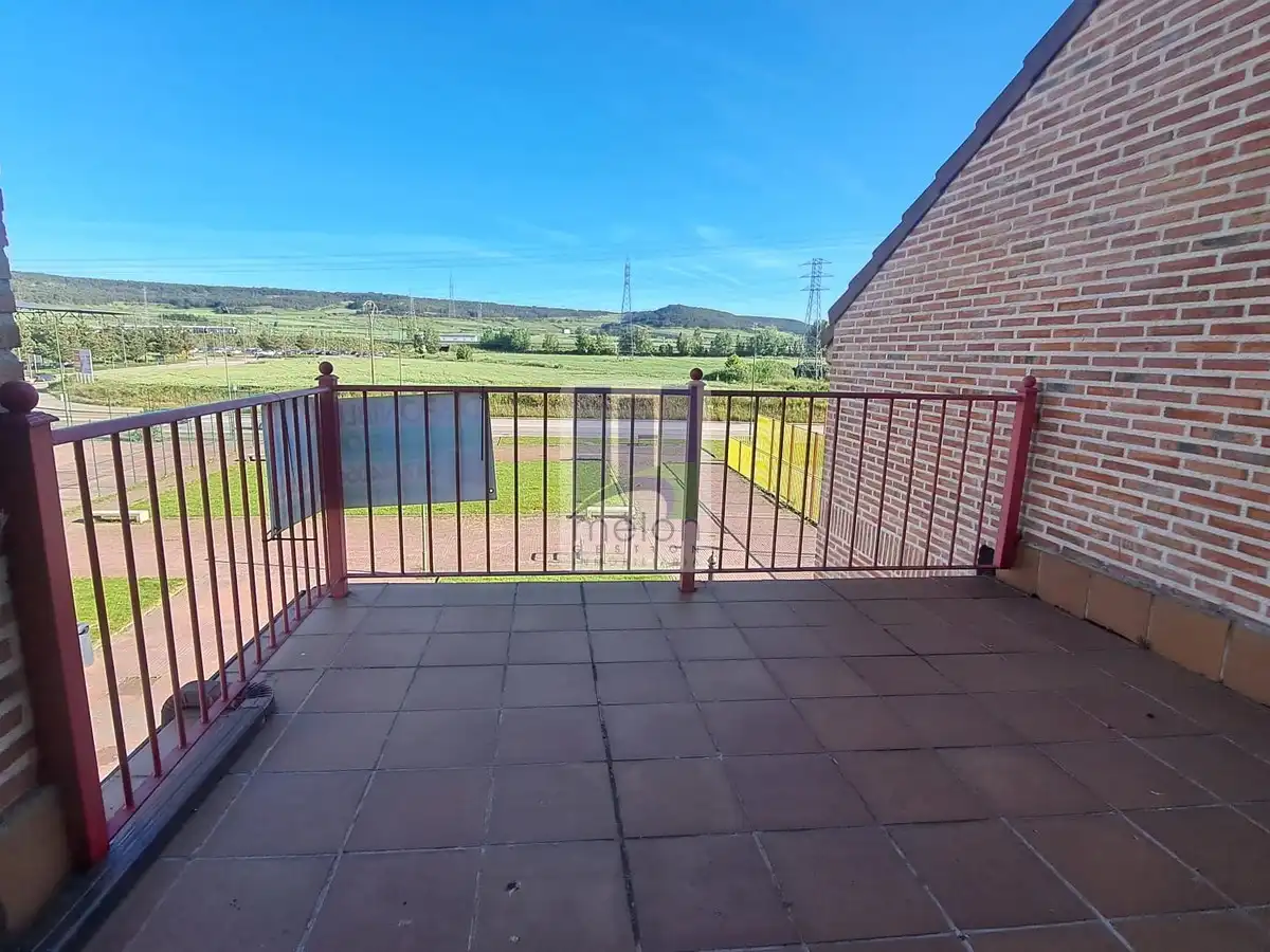 Terrassa de Casa o xalet en venda en Burgos