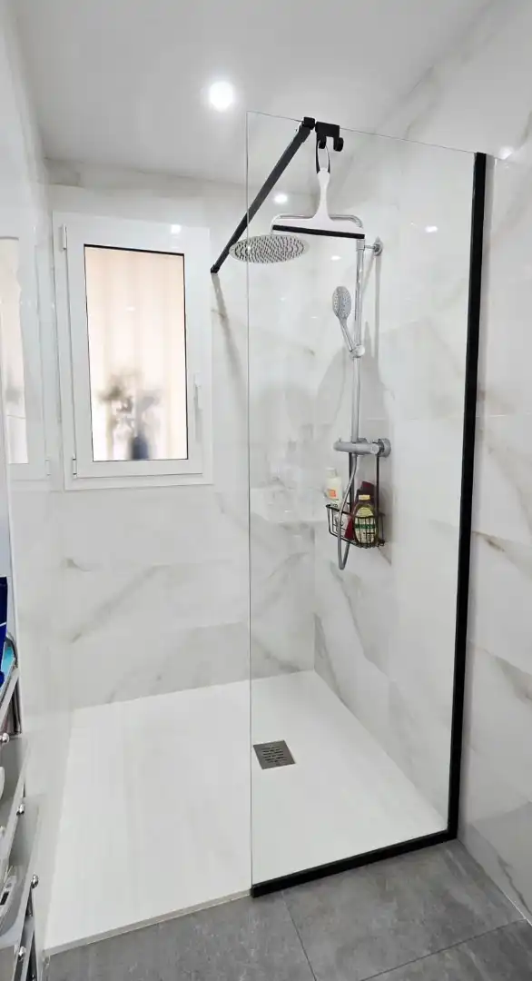 Bany de Apartament en venda en Oliva amb Aire condicionat, Terrassa i Traster