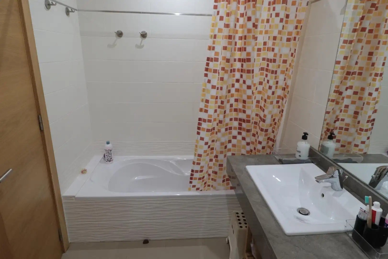 Baño de Piso de alquiler en Felanitx con Aire acondicionado, Calefacción y Jardín privado