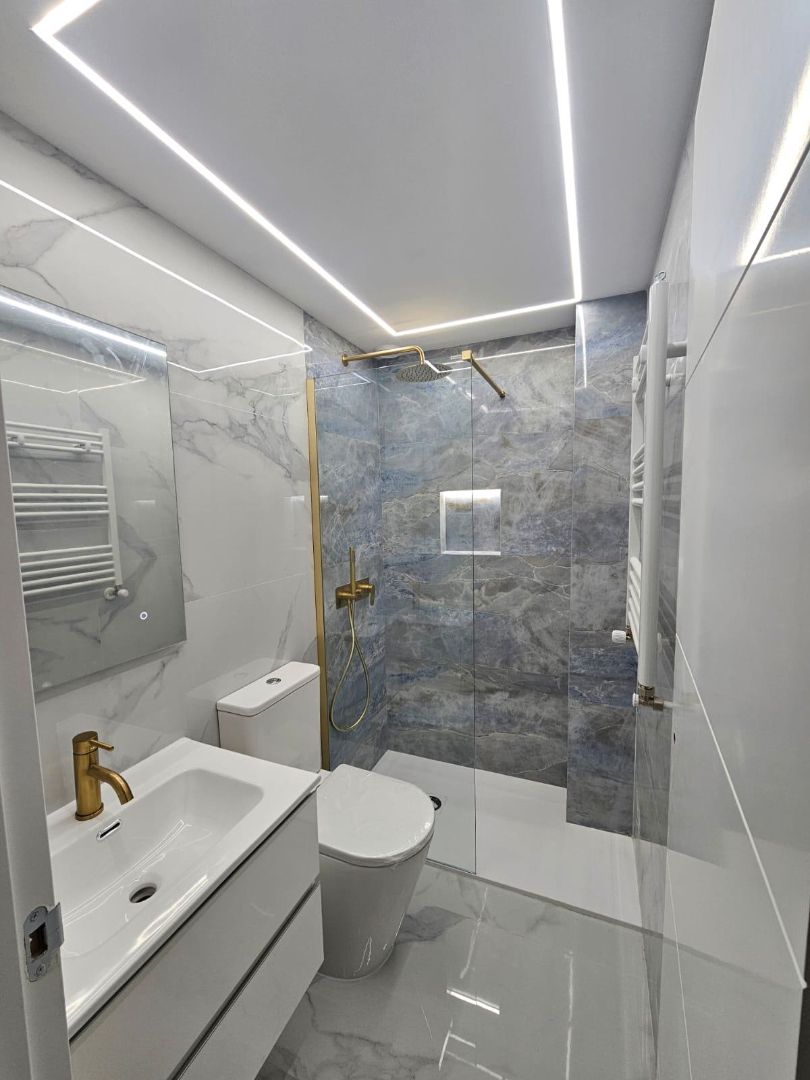 Bany de Pis en venda en  Zaragoza Capital amb Aire condicionat, Calefacció i Balcó