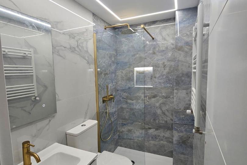 Photo 1 of Flat for sale in Calle de Carmen Serna, Avda. Cataluña, Zaragoza