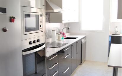 Kitchen of Flat for sale in  Valencia Capital  with Air Conditioner and Heating