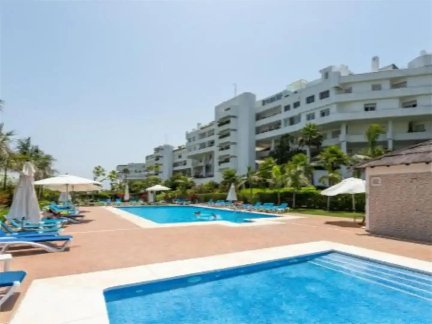 Exterior view of Flat for rent in Marbella  with Air Conditioner, Swimming Pool and Balcony