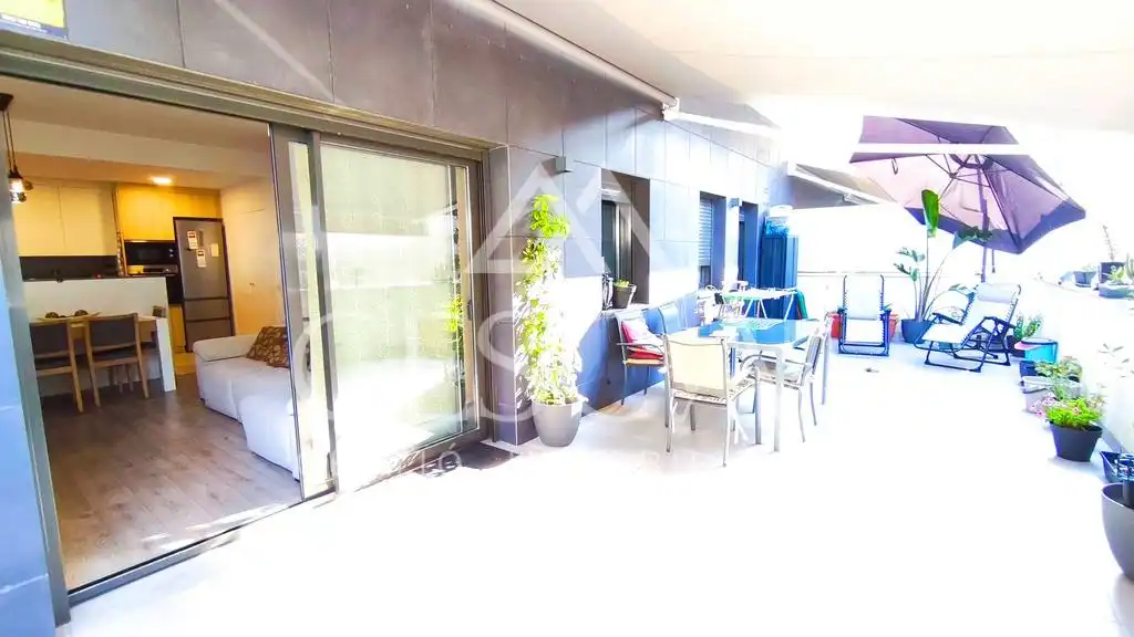 Erdgeschosswohnung mit Pool zum Verkauf in Pallejà, imagen 3