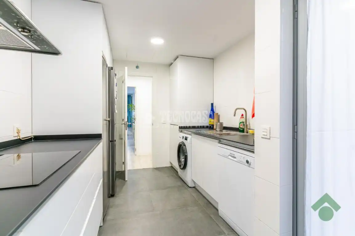 Küche von Wohnung zum Verkauf in Puerto Real mit Terrasse und Gemeinschaftspool