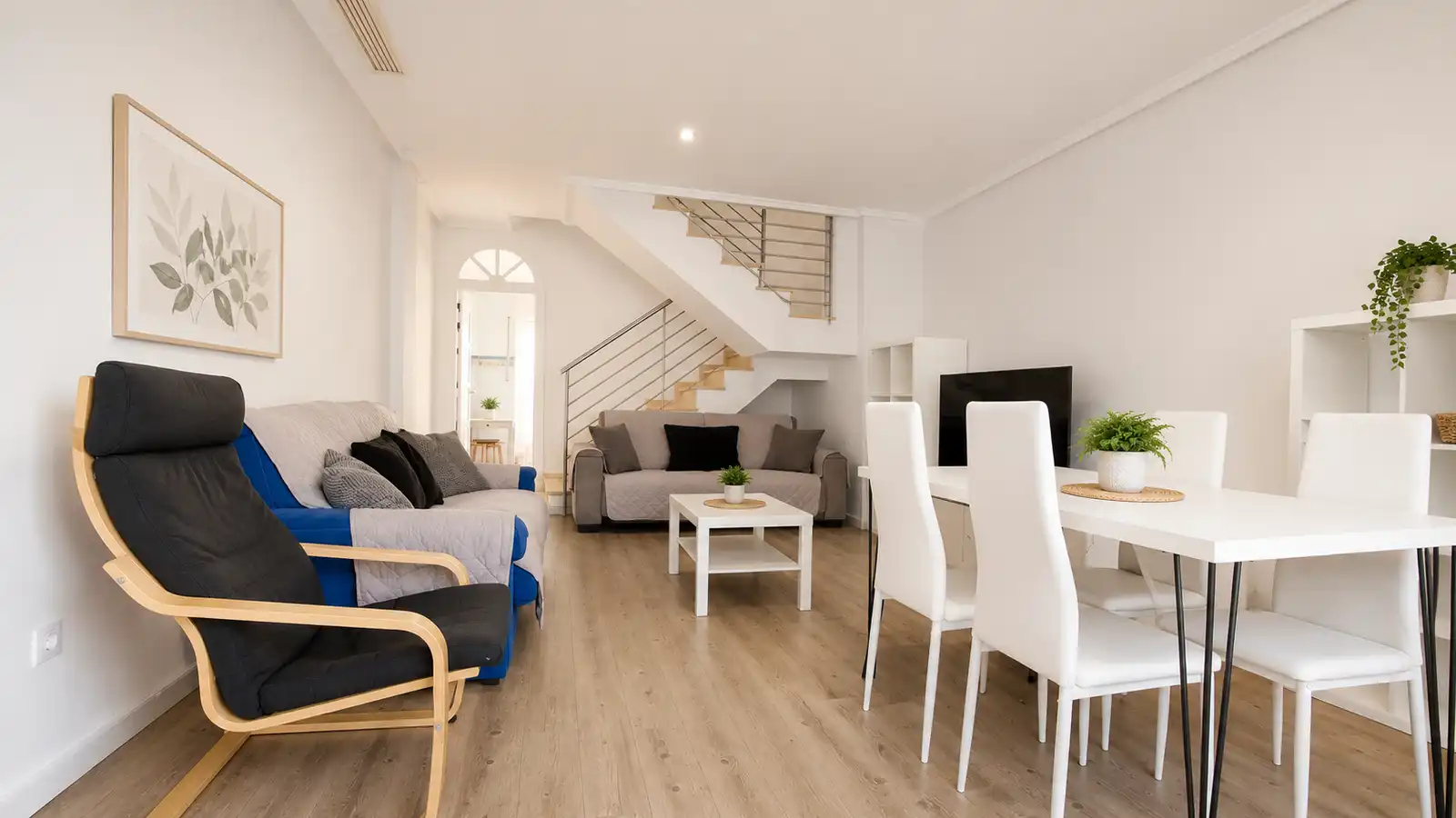 Sala d'estar de Casa o xalet en venda en Elche / Elx amb Aire condicionat, Calefacció i Jardí privat