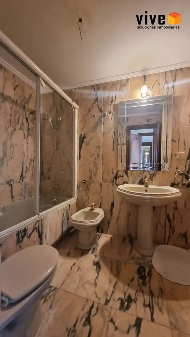 Flat with lift to rent in Calle Rafael Salas González, imagen 17