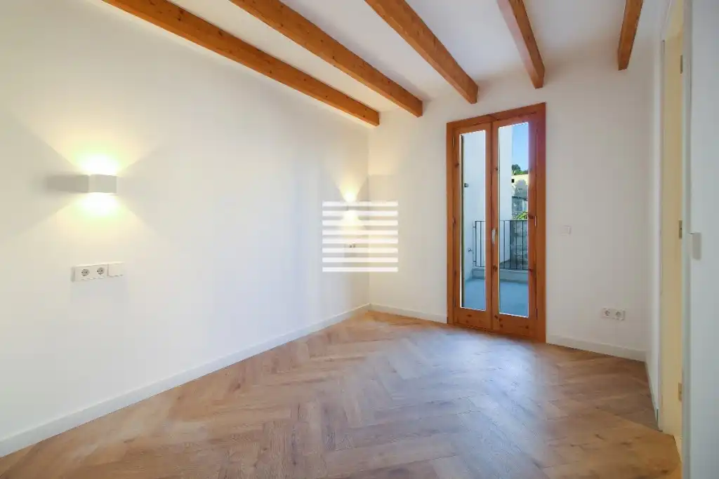 Einfamilien-Reihenhaus zum Verkauf in Pollença mit Klimaanlage, Terrasse und Schwimmbad
