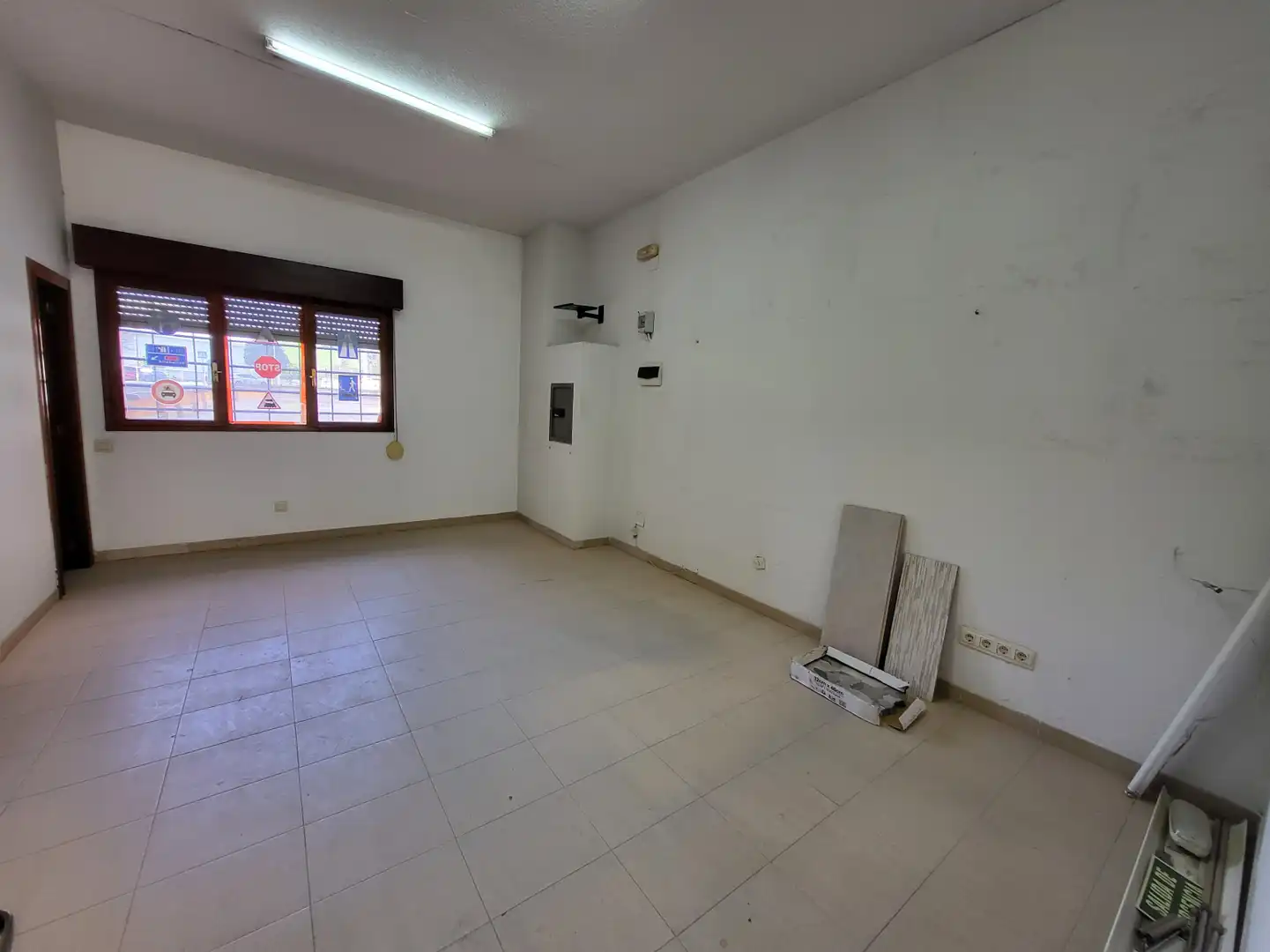 Business premises to rent in El Carbayedo - El Quirinal, imagen 8