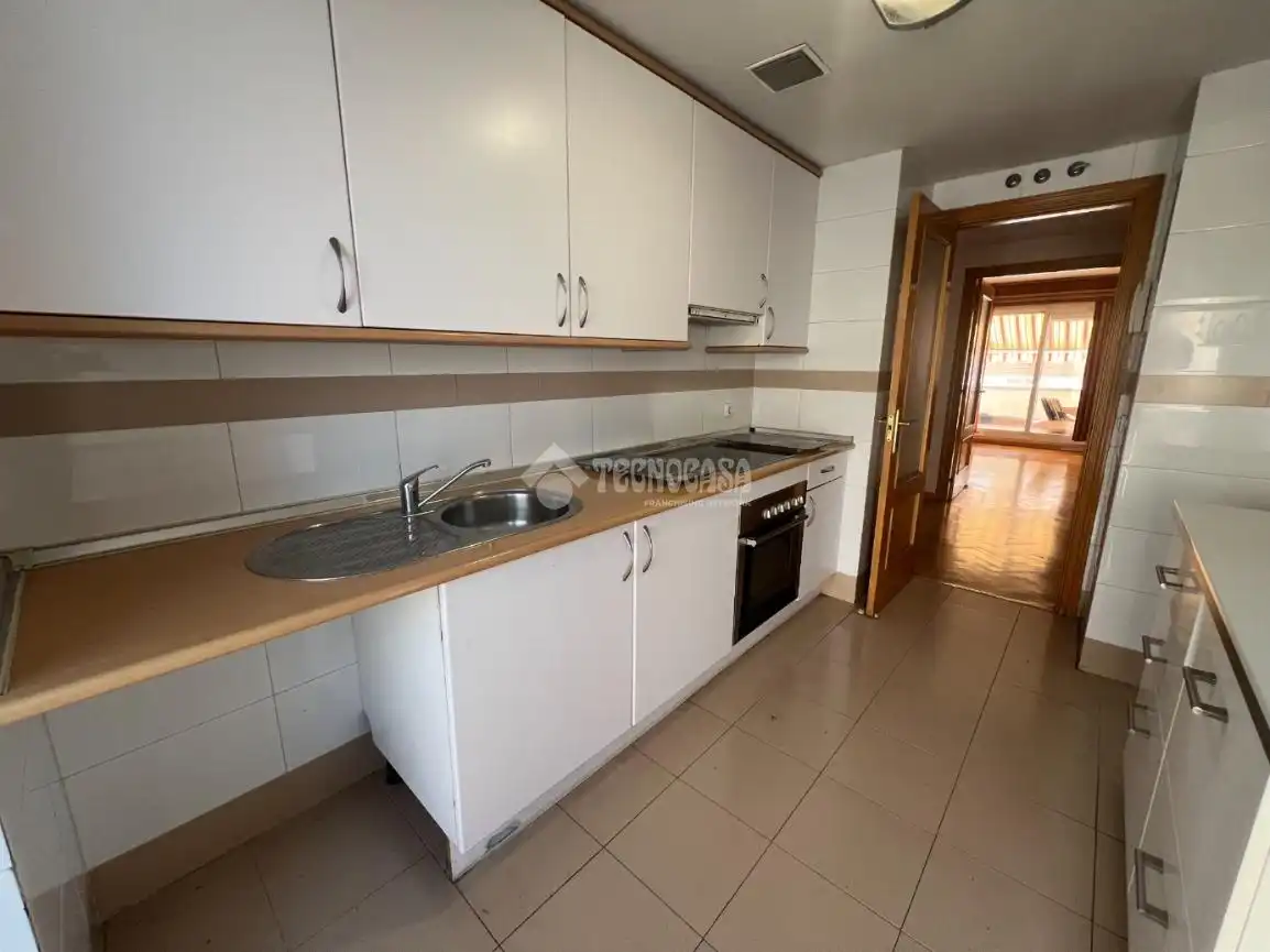 Kitchen of Flat for sale in Alcorcón  with Heating, Parquet flooring and Terrace