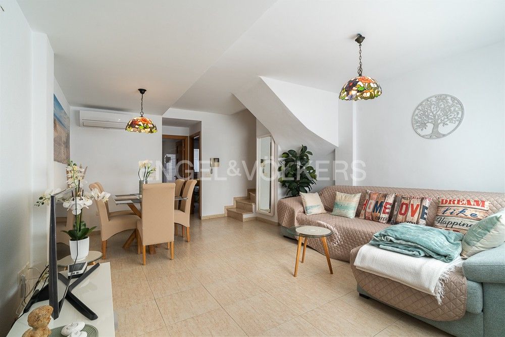 Living room of Duplex for sale in Jávea / Xàbia  with Air Conditioner, Heating and Terrace