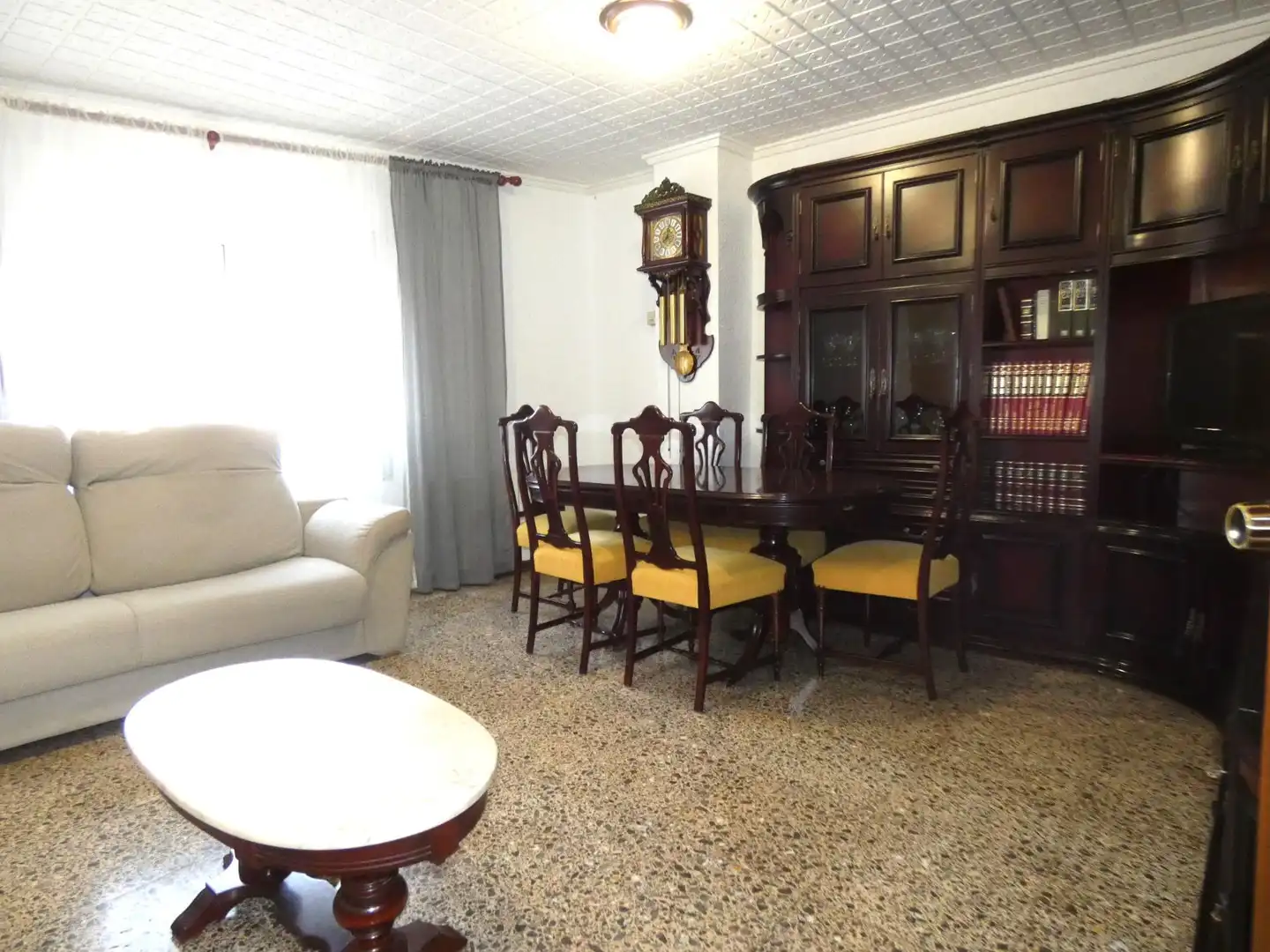 Menjador de Casa o xalet en venda en Zaragoza amb Aire condicionat, Calefacció i Jardí privat