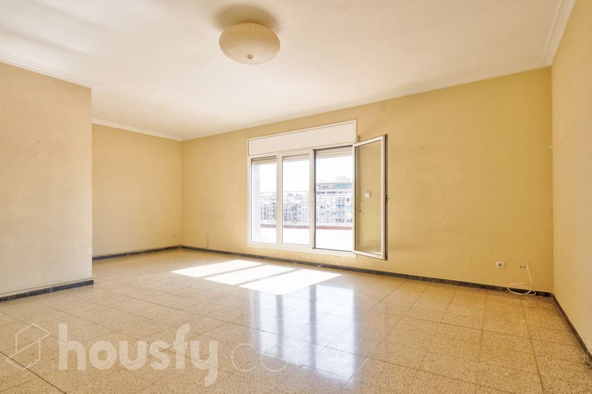 Sala d'estar de Casa o xalet en venda en  Barcelona Capital amb Terrassa