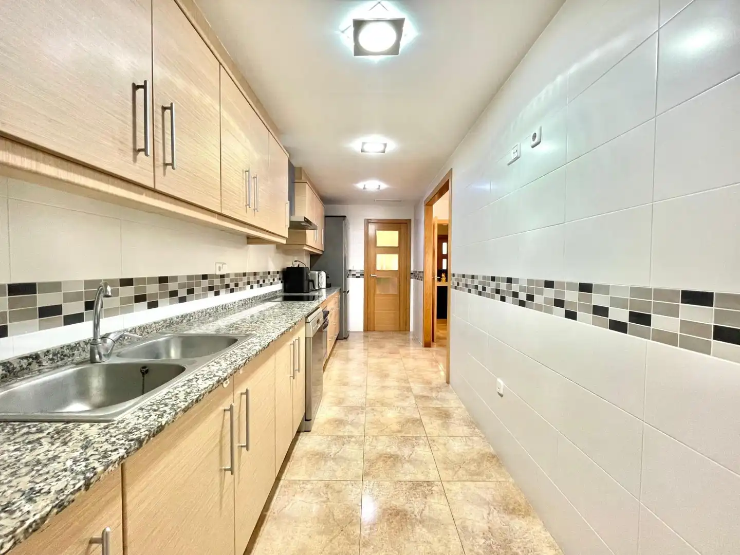 Flat for sale in Calle AUSIAS MARCH, Llombai