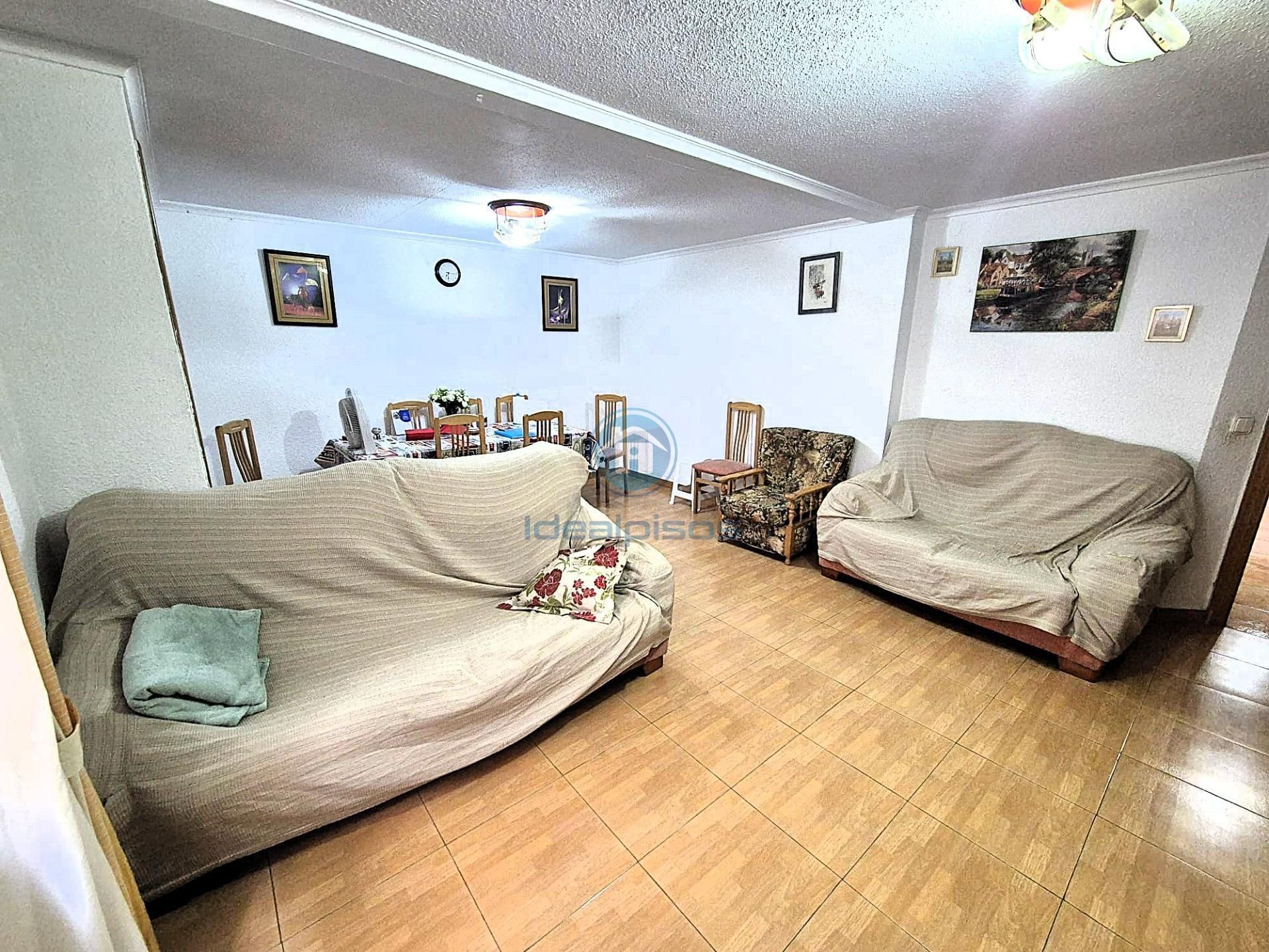 Flat for sale in Alicante / Alacant  with Air Conditioner, Terrace and Balcony
