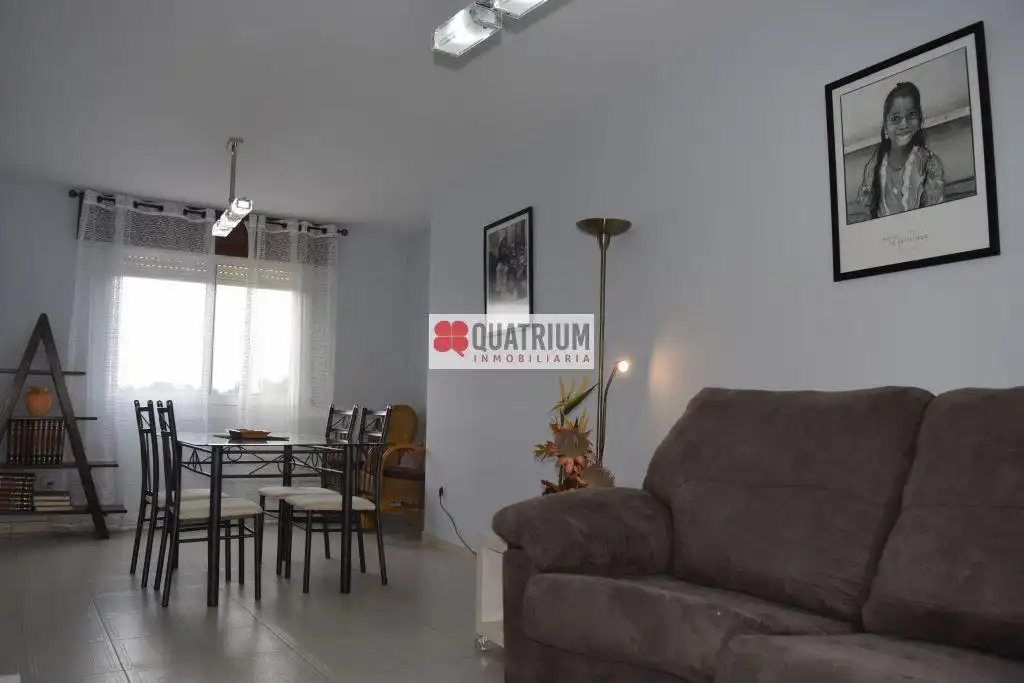 Sala de estar de Casa o chalet en venta en Santiago de Compostela  con Jardín privado y Trastero