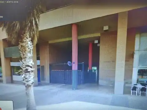 Außenansicht von Garage zur Miete in Valencia