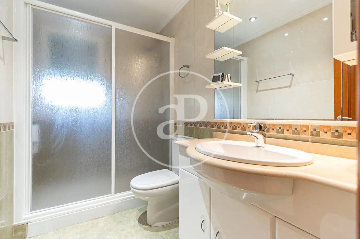 Bathroom of Houses for sale in Torrent  with Air Conditioner, Heating and Private garden