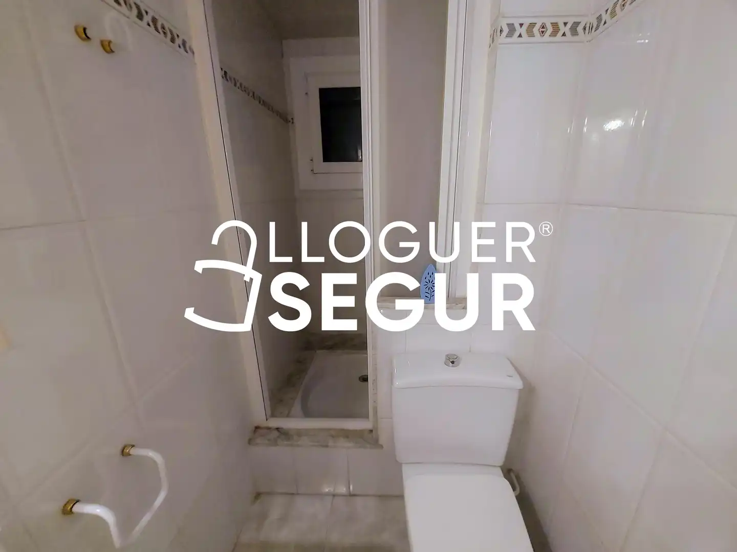 Bathroom of Flat for rent in Barcelona  with Air Conditioner, Heating and Furnished