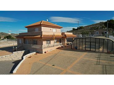 Xalet amb piscina en venda a Poligono 21 Paraje 18 Cañada Del Trigo