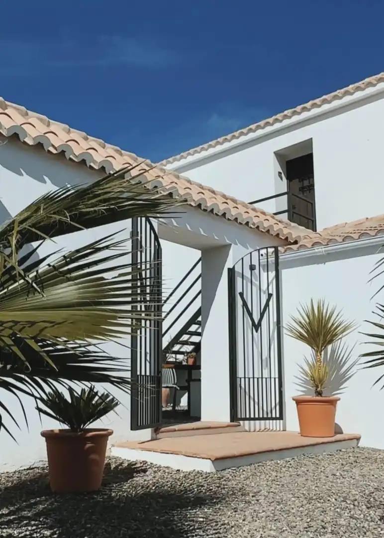 Außenansicht von Country house zum Verkauf in Álora mit Klimaanlage, Heizung und Privatgarten
