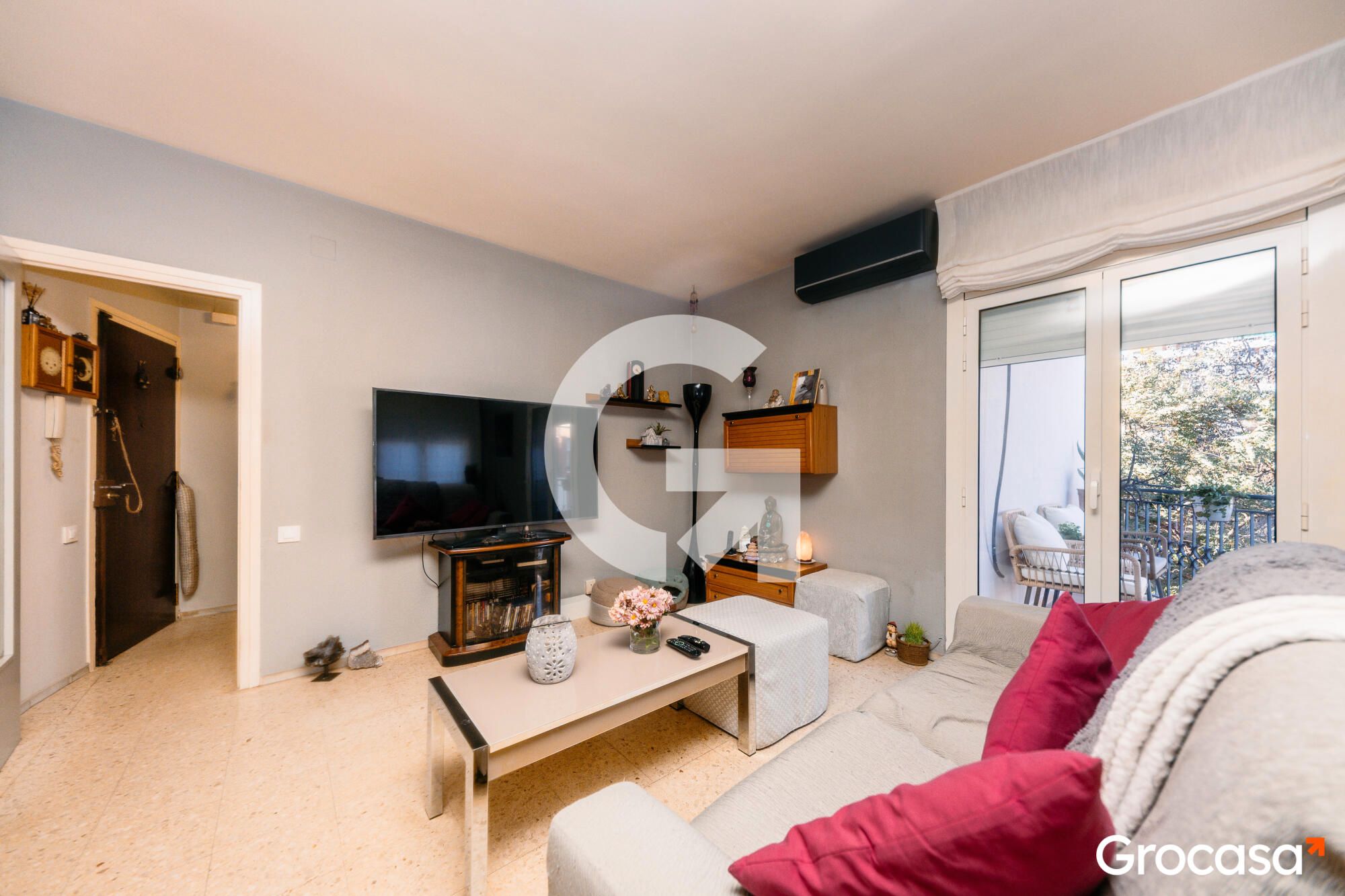 Living room of Flat for sale in Gavà  with Air Conditioner, Oven and Balcony