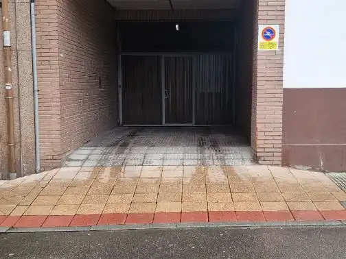 Parkplatz zum Verkauf in Calle de la Magdalena 17