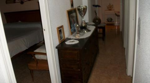 Foto 2 de Piso en venta en Plaza de Toros - Avenida Chapí - Trinquete, Elda