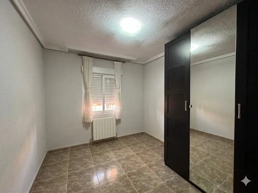 Wohnung zur Miete in Móstoles mit Klimaanlage, Heizung und Parkett