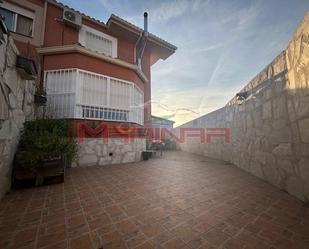 Casa adosada en venda a Los Barreros