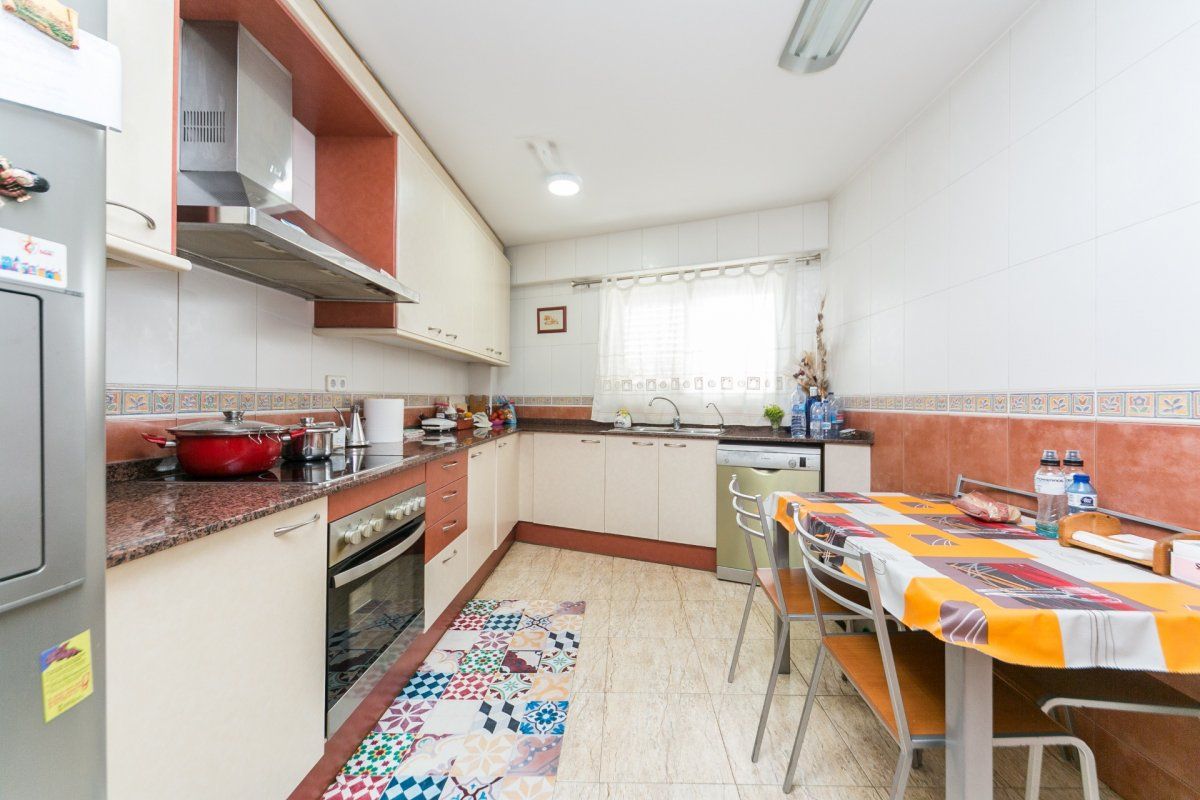 Kitchen of House or chalet for sale in Olesa de Montserrat  with Heating, Storage room and Balcony