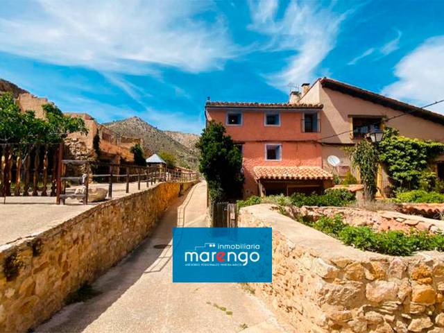 Casa-chalet en Venta en Villarluengo