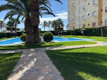 Apartamento con piscina en venta en Avinguda Tellerola
