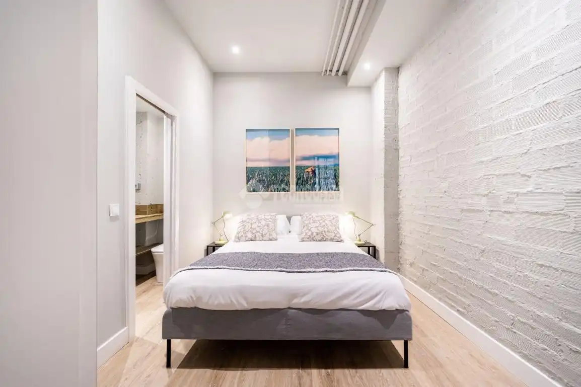 Bedroom of Flat for sale in Madrid