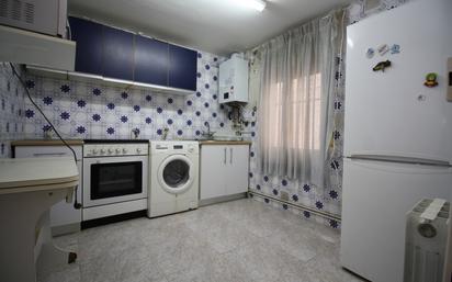 Kitchen of Flat for sale in Valladolid Capital  with Heating, Oven and Washing machine