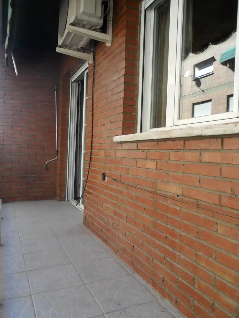 Vista exterior de Piso de alquiler en Granada con Aire acondicionado, Calefacción y Terraza