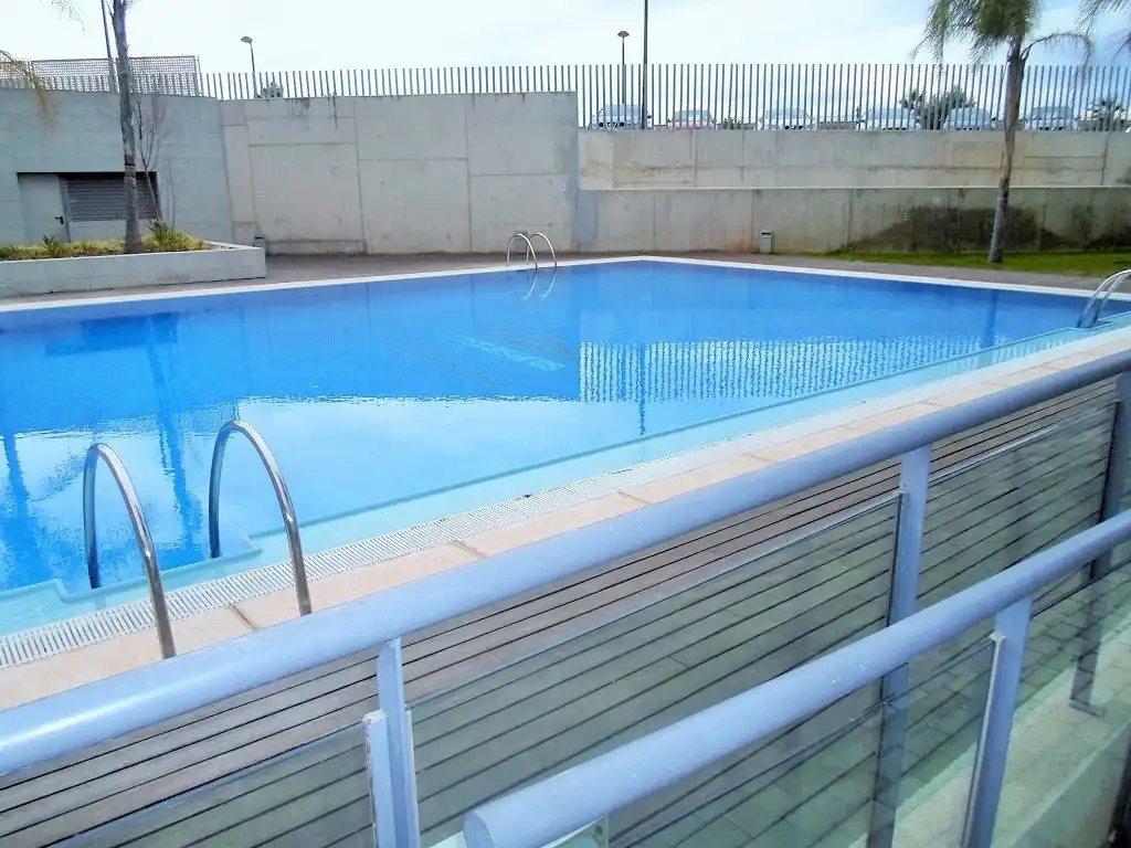 Schwimmbecken von Wohnung zur Miete in Valencia mit Klimaanlage, Heizung und Parkett