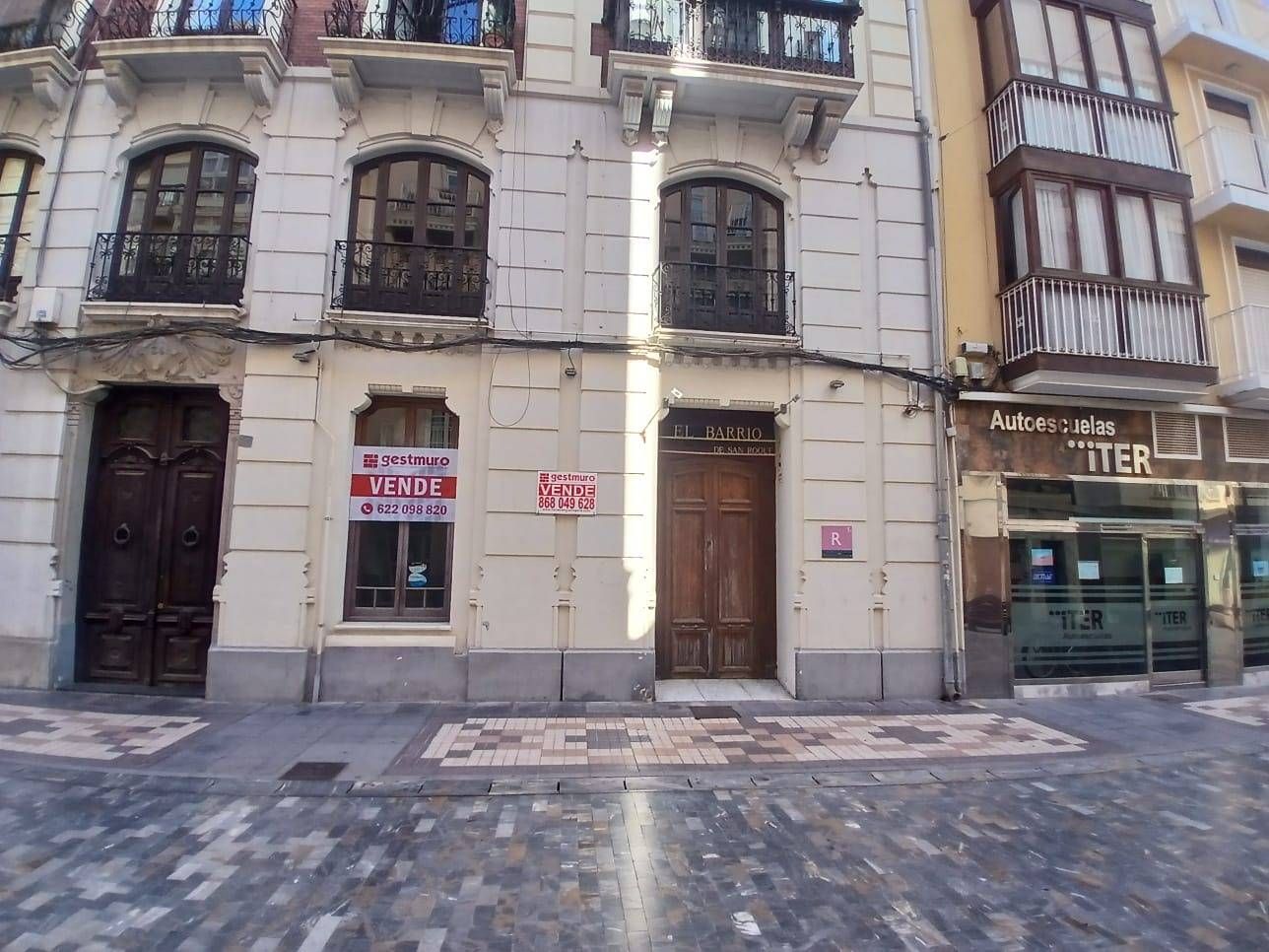 Vista exterior de Local en venta en  Murcia Capital