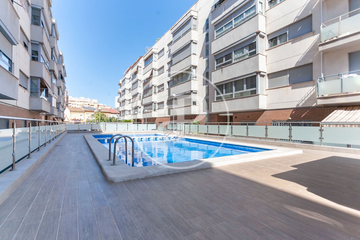 Piscina de Àtic en venda en  Valencia Capital amb Aire condicionat, Calefacció i Jardí privat