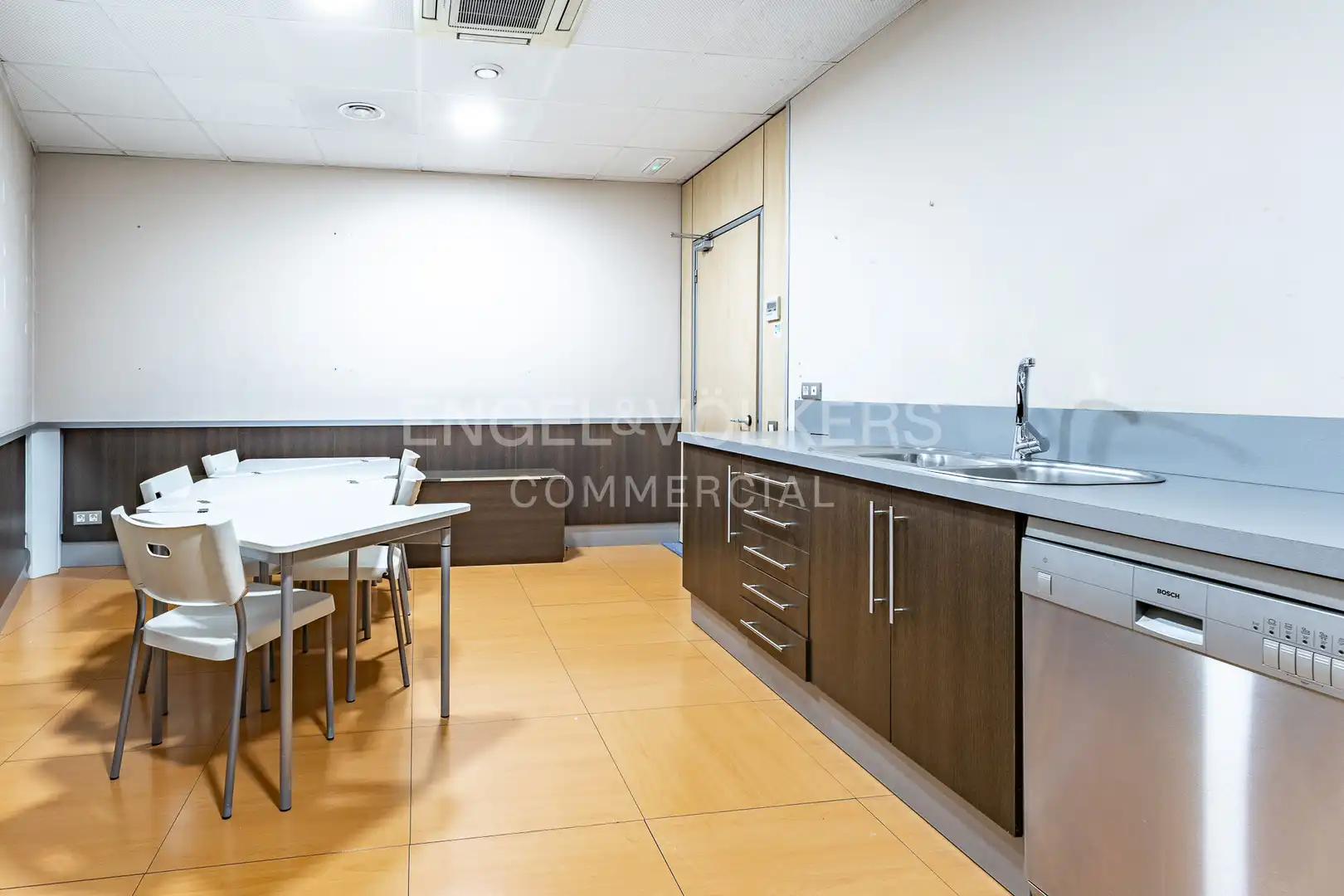 Kitchen of Office for rent in L'Eixample