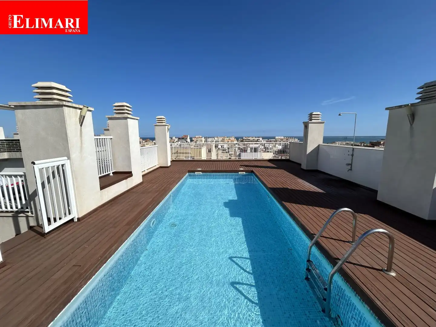 Apartament amb terrassa en venda a Avinguda Catalunya, imagen 3