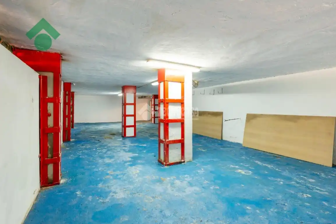 Garage zum Verkauf in Nerja